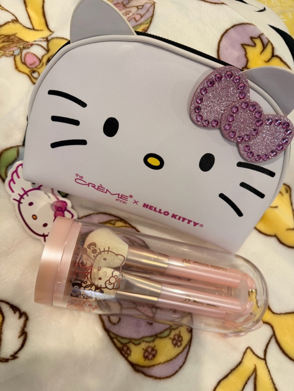 Hello Kitty White Cosmetic Bag with Pink Glitter Bow and Light Pink Brush Set